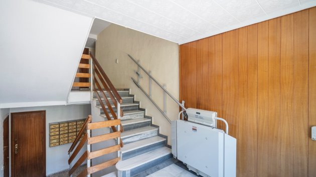 Reventa - Apartamentos -
Orihuela Costa - Punta Prima