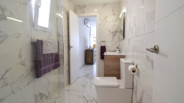 Resale - Apartments -
Orihuela Costa - Villamartín