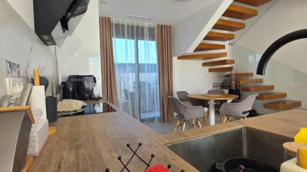 Resale - Villa -
Benijofar