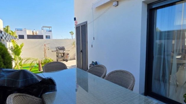 Resale - Villa -
Benijofar