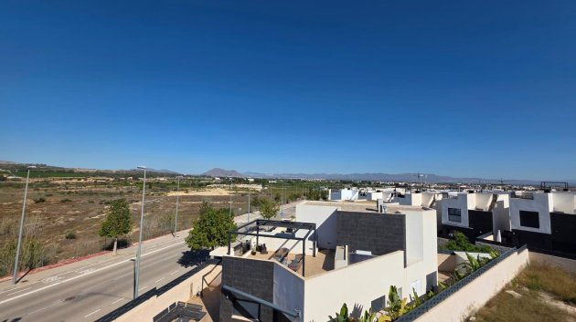 Resale - Villa -
Benijofar