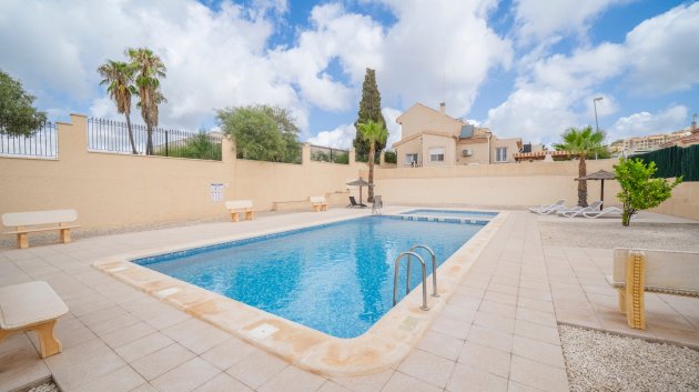Reventa - Chalets -
Ciudad Quesada - Rojales