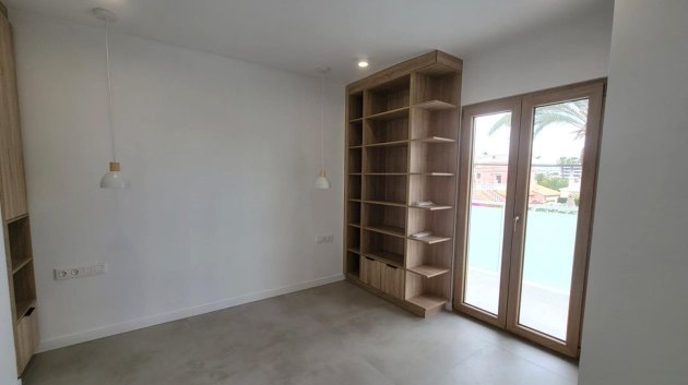 Revente - Villa -
Orihuela Costa