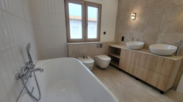 Revente - Villa -
Orihuela Costa