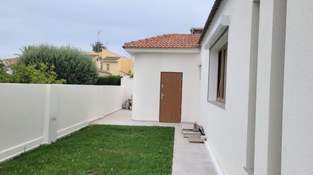 Revente - Villa -
Orihuela Costa