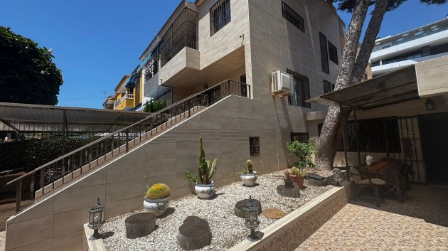 Resale - Townhouse -
Punta Prima
