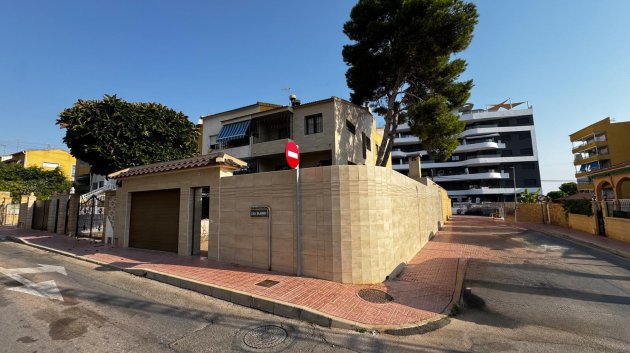 Resale - Townhouse -
Punta Prima