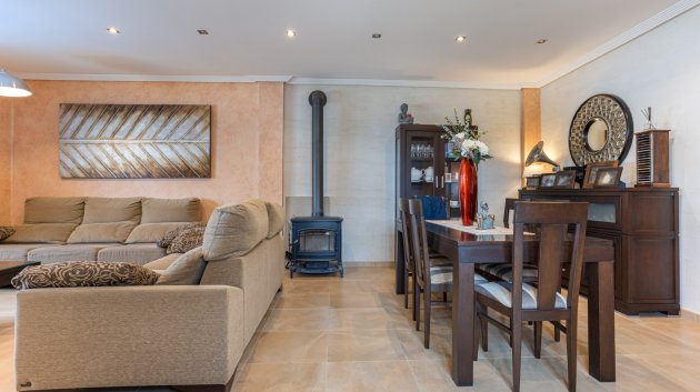 Reventa - Chalets -
Los Montesinos - La Herrada