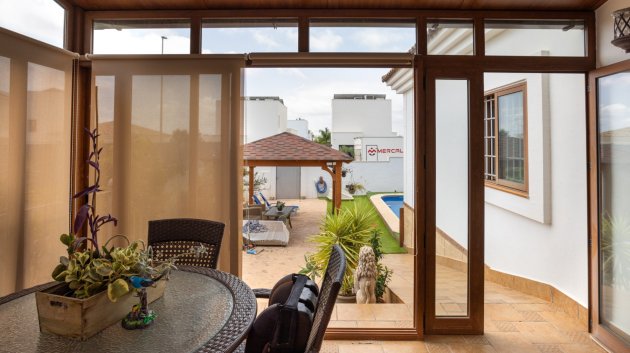 Reventa - Chalets -
Los Montesinos - La Herrada