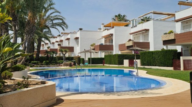 Reventa - Apartamentos -
Orihuela Costa - Punta Prima