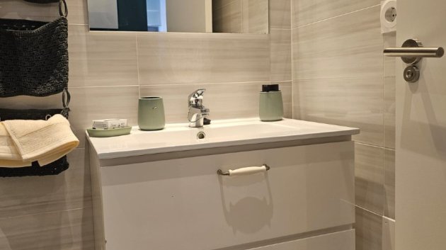 Reventa - Apartamentos -
Orihuela Costa - Punta Prima