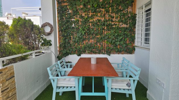 Reventa - Apartamentos -
Orihuela Costa - Punta Prima