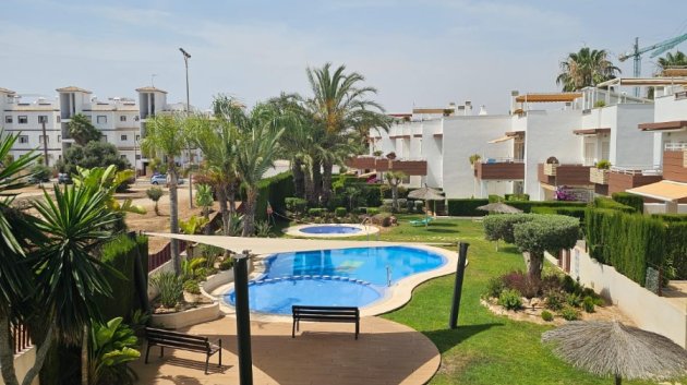 Reventa - Apartamentos -
Orihuela Costa - Punta Prima