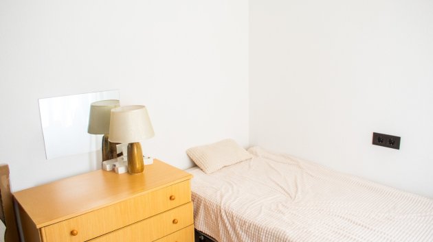 Reventa - Apartamentos -
Torrevieja - La Mata