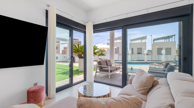 Reventa - Chalets -
Orihuela Costa - Villamartín