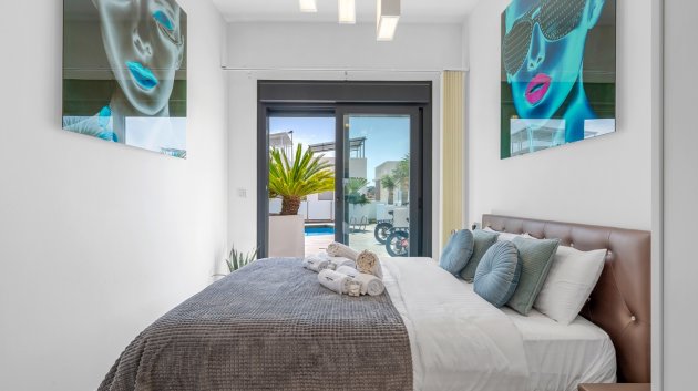 Reventa - Chalets -
Orihuela Costa - Villamartín