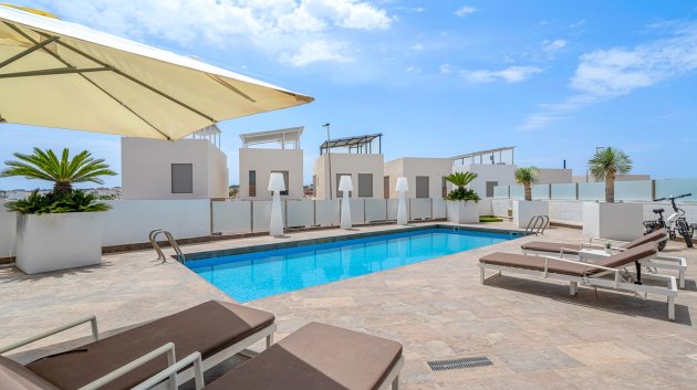 Reventa - Chalets -
Orihuela Costa - Villamartín