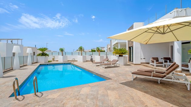 Reventa - Chalets -
Orihuela Costa - Villamartín