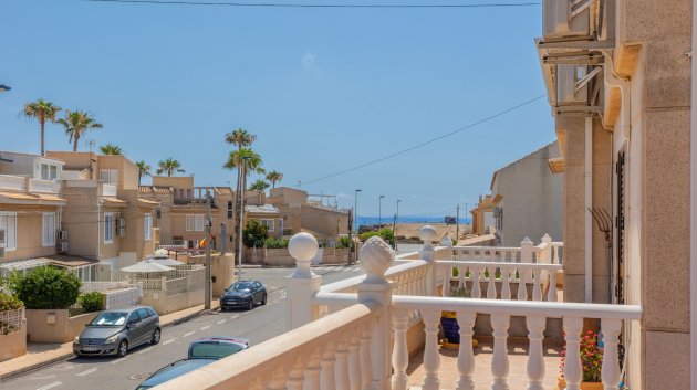 Reventa - Apartamentos -
Torrevieja - Zona los Frutales