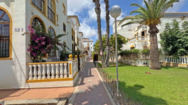 Reventa - Adosado -
Torrevieja - La Mata