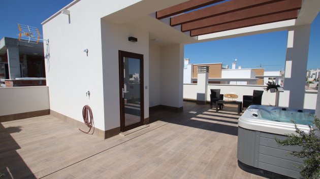 Obra nueva - Chalets -
Playa Paraiso