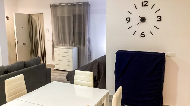 Reventa - Chalets -
Torrevieja - Playa Los Locos