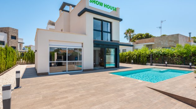 Obra nueva - Chalets -
Playa Paraiso