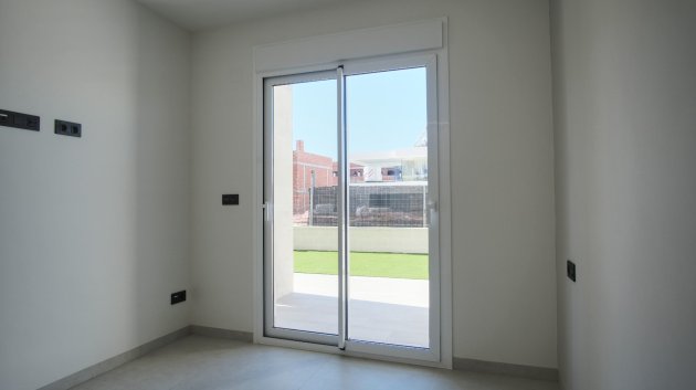 Reventa - Apartamentos -
Guardamar del Segura - Urbanizaciones