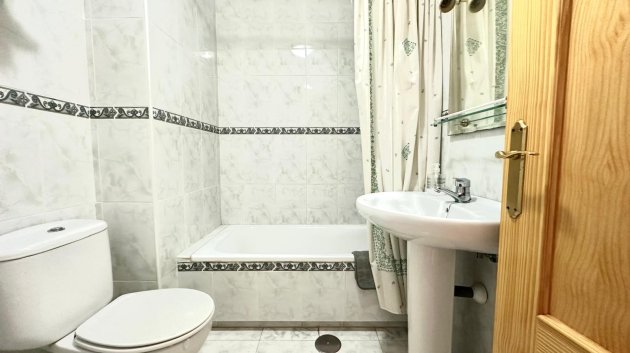 Reventa - Apartamentos -
Torrevieja - Center