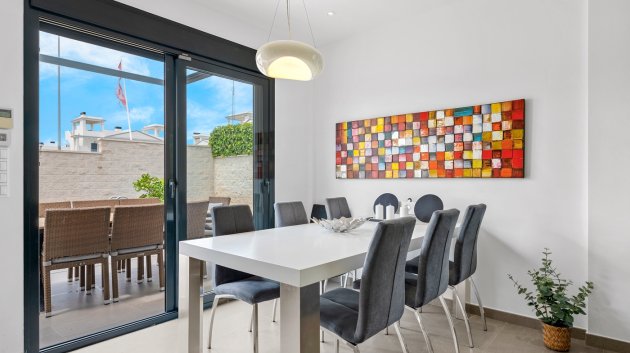 Reventa - Chalets -
Ciudad Quesada - Rojales