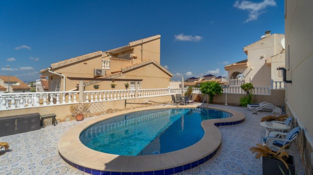 Reventa - Chalets -
Rojales - Benimar