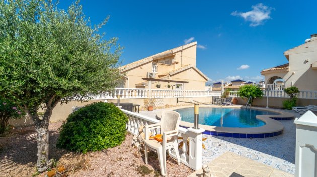 Reventa - Chalets -
Rojales - Benimar