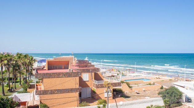 Reventa - Apartamentos -
Torrevieja - La Mata