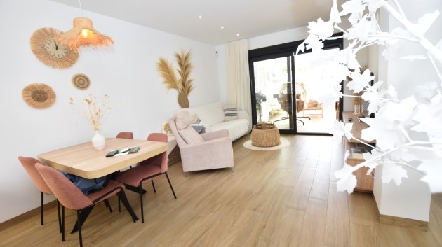 Reventa - Apartamentos -
Torrevieja - Los Balcones