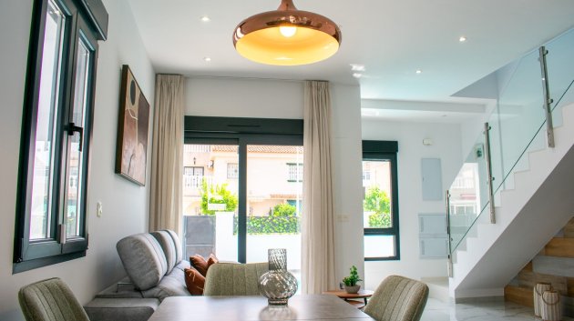 Reventa - Chalets -
Torrevieja - La Siesta