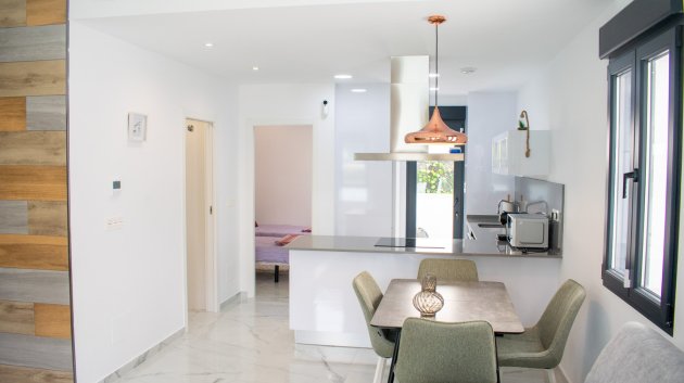 Reventa - Chalets -
Torrevieja - La Siesta