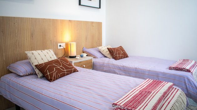 Reventa - Chalets -
Torrevieja - La Siesta