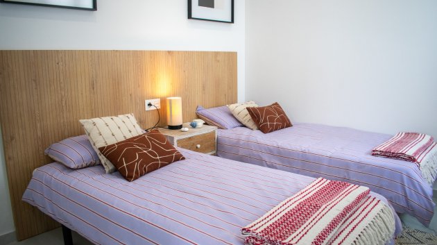 Reventa - Chalets -
Torrevieja - La Siesta