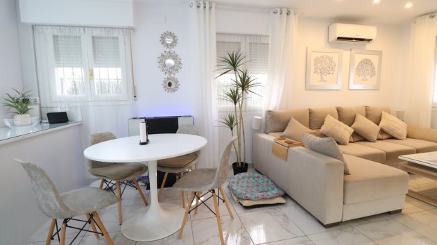 Revente - Villa -
Orihuela Costa - La Florida