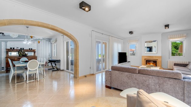 Resale - Villa -
Benissa