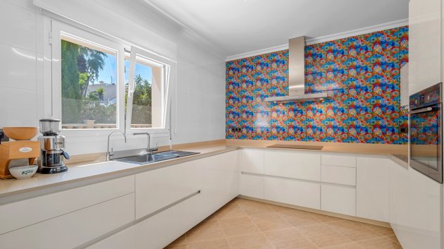 Resale - Villa -
Benissa