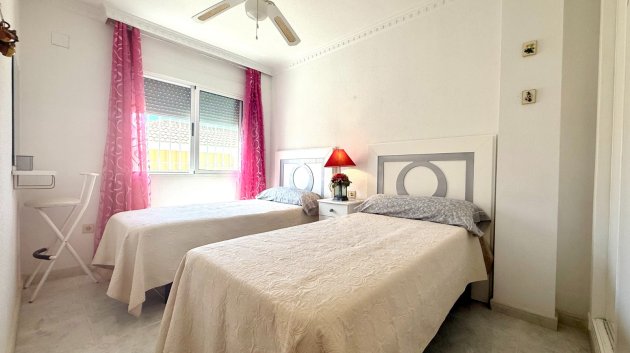 Reventa - Chalets -
Orihuela Costa - Villamartín