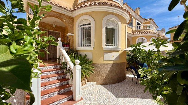 Reventa - Chalets -
Orihuela Costa - Villamartín