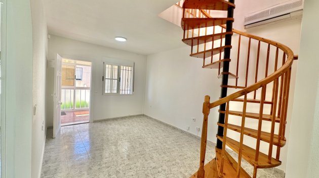 Reventa - Apartamentos -
Orihuela Costa - Playa Flamenca