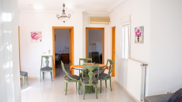 Reventa - Chalets -
Orihuela Costa - La Zenia