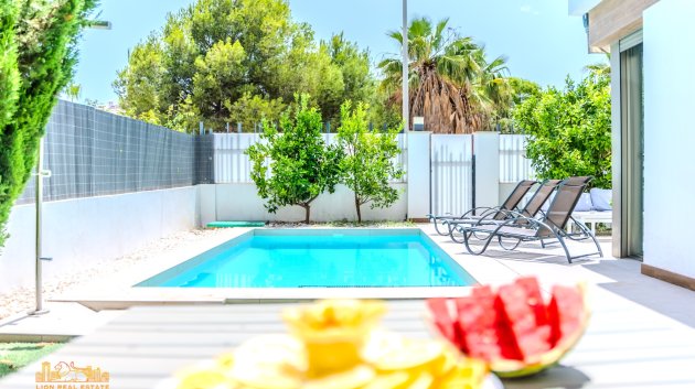 Reventa - Chalets -
Orihuela Costa - Villamartín