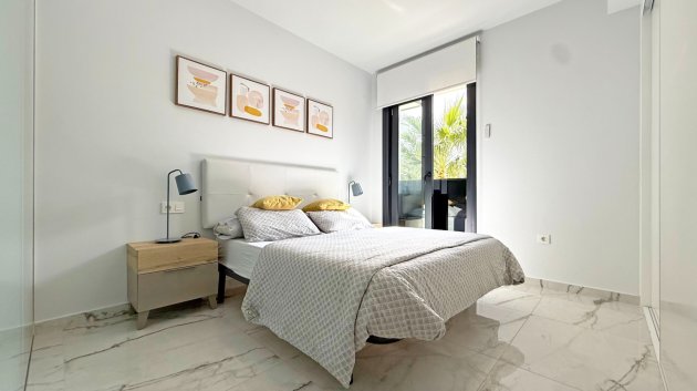 Reventa - Apartamentos -
Orihuela Costa - Los Altos