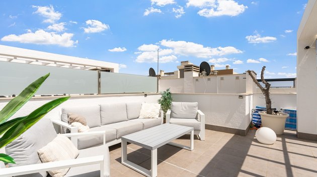 Reventa - Apartamentos -
Orihuela Costa - La Zenia