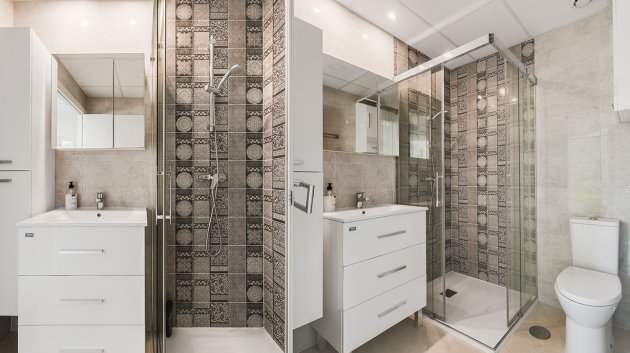 Reventa - Apartamentos -
Orihuela Costa - La Zenia