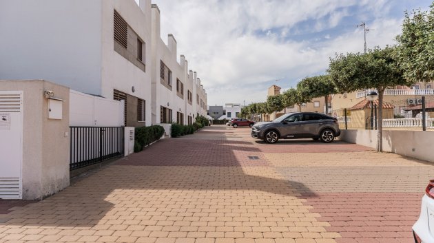 Reventa - Apartamentos -
Orihuela Costa - La Zenia